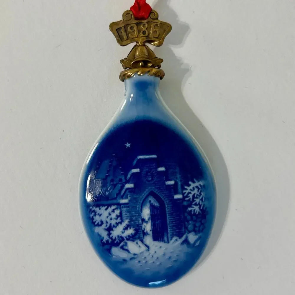 Bing & Grondahl B&G Porcelain 1986 Christmas Ornament Denmark w/ Box Vintage